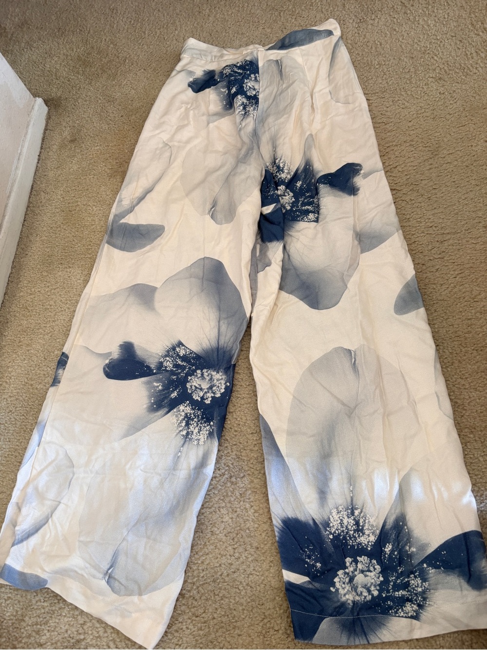NEW! Ca CayWomen’s Wide-Leg Floral Print Pants in White and Blue: Size S